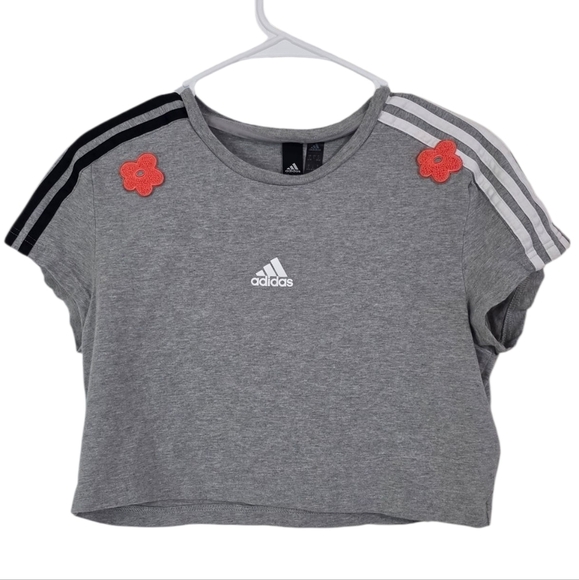 Adidas 3-Stripes Flower Patch Cropped T-Shirt Size Large - Picture 3 of 6